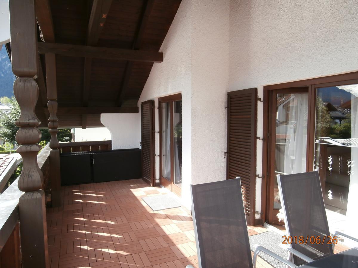 Ferienwohnung Anna Гармиш-Партенкирхен Екстериор снимка