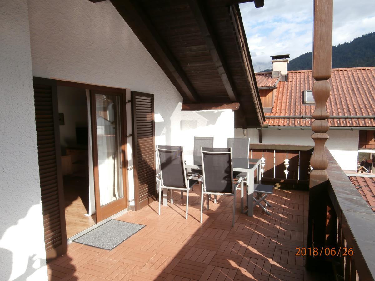 Ferienwohnung Anna Гармиш-Партенкирхен Екстериор снимка