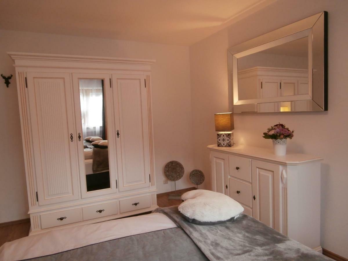 Ferienwohnung Anna Гармиш-Партенкирхен Екстериор снимка
