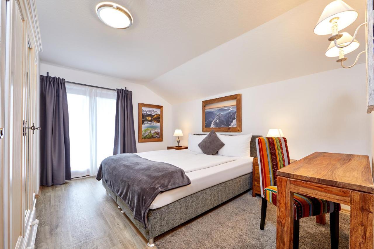 Ferienwohnung Anna Гармиш-Партенкирхен Екстериор снимка
