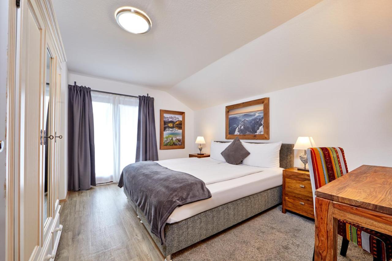 Ferienwohnung Anna Гармиш-Партенкирхен Екстериор снимка